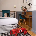 Hotel Petit Lafayette 4*