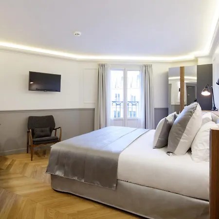 Petit Lafayette Otel 4*
