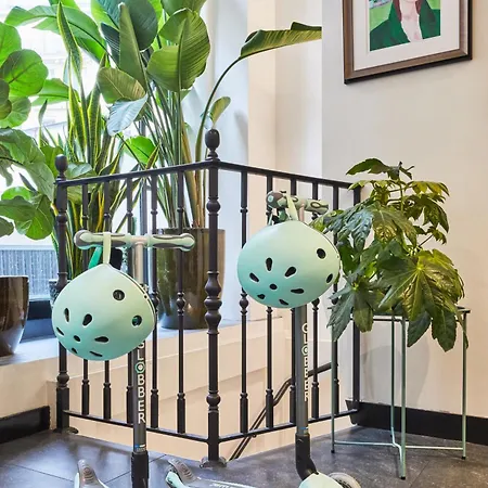 Hotel Petit Lafayette 4*