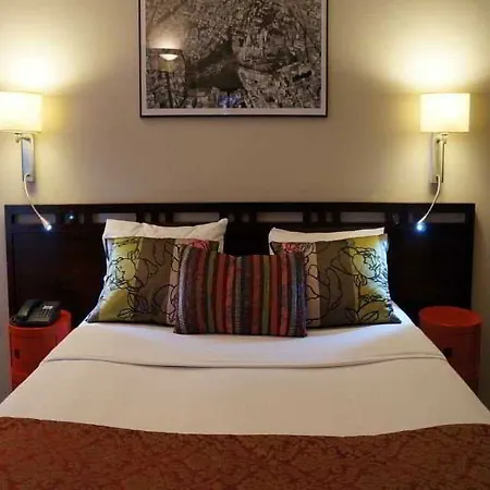 Petit Lafayette Hotell 4*