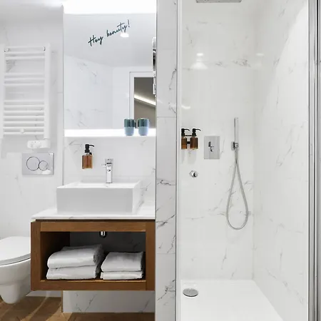 Petit Lafayette Hotel Paris